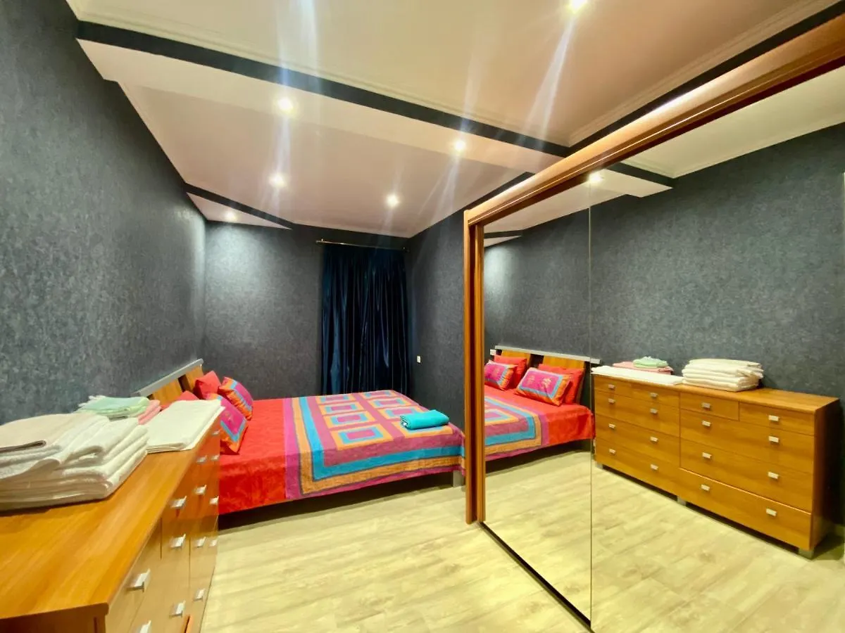Spacious Dinamo Apartment 트빌리시