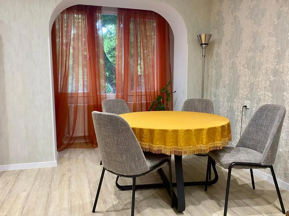Spacious Dinamo Apartment 트빌리시