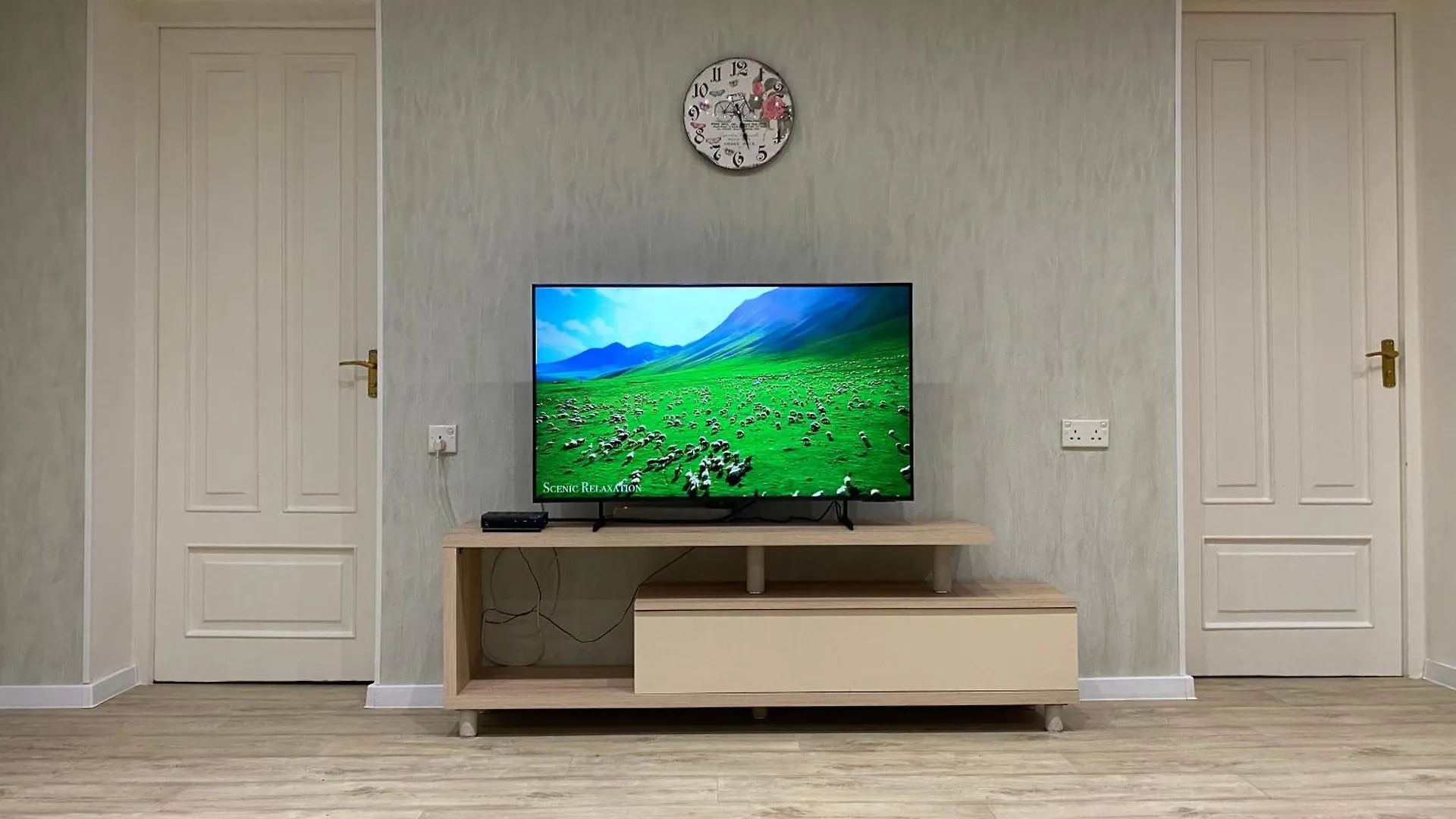 Spacious Dinamo Apartment 트빌리시